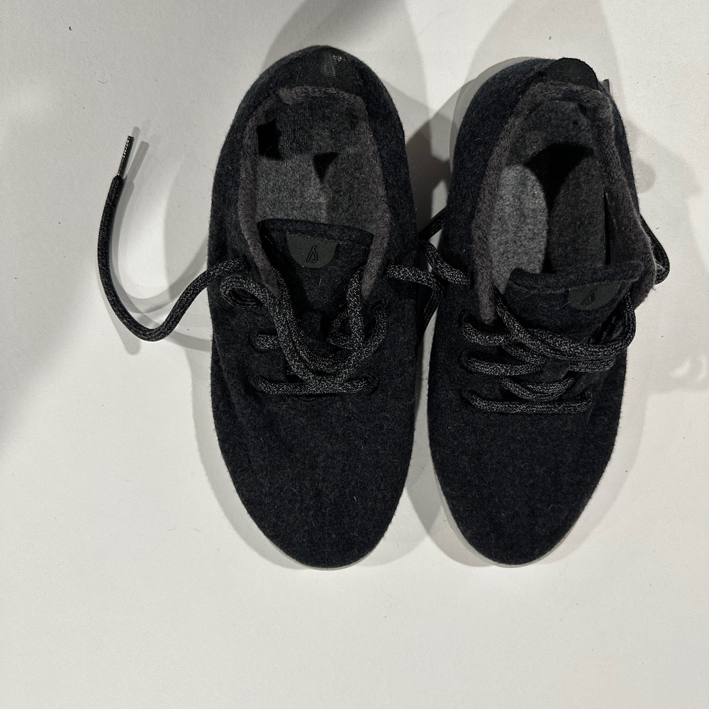 Allbirds Merino Wool Runners - Size 8.